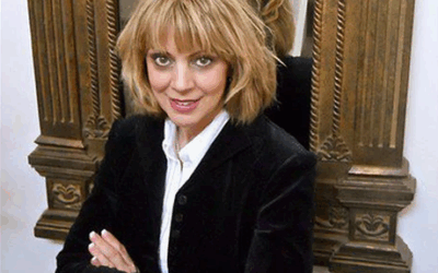 63: The Significance of Pluto Moving Into Aquarius & The Book of Transformation with Astrologer & Author ~ Lisa Barretta